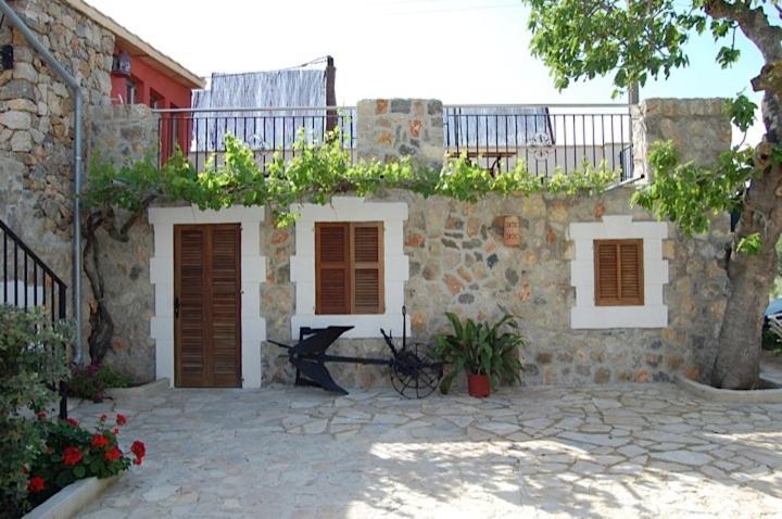 Holiday Home Finca Son Ramon Llubi Bilik gambar